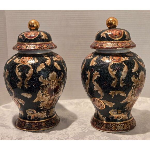ASIAN VINTAGE PORCELAIN TEMPLE JAR HAND PAINTED MULTI-COLOR GOLD TRIM 12"  Set o - Picture 5 of 11